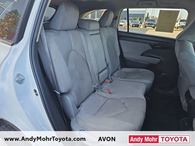 2022 Toyota Highlander LE