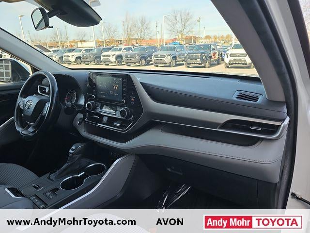 2022 Toyota Highlander LE