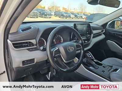 2022 Toyota Highlander LE