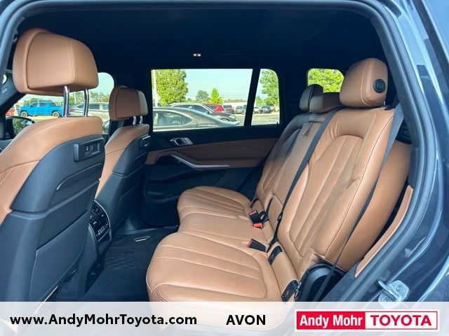 2021 BMW X7 M50i