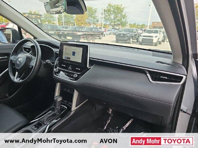 2025 Toyota Corolla Cross XLE