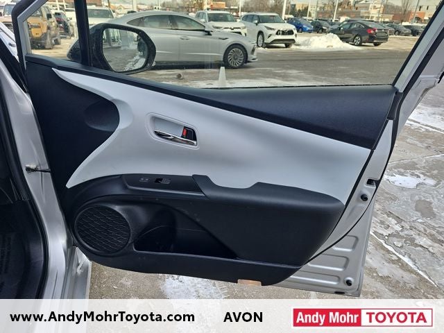 2019 Toyota Prius LE