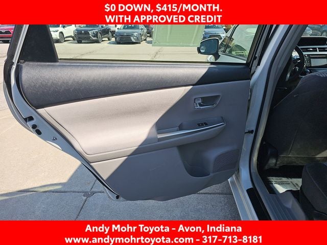 2016 Toyota Prius v Two