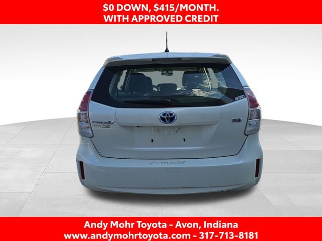 2016 Toyota Prius v Two