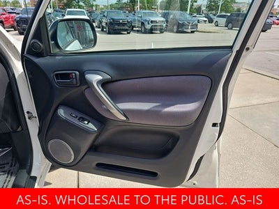 2004 Toyota RAV4 Base