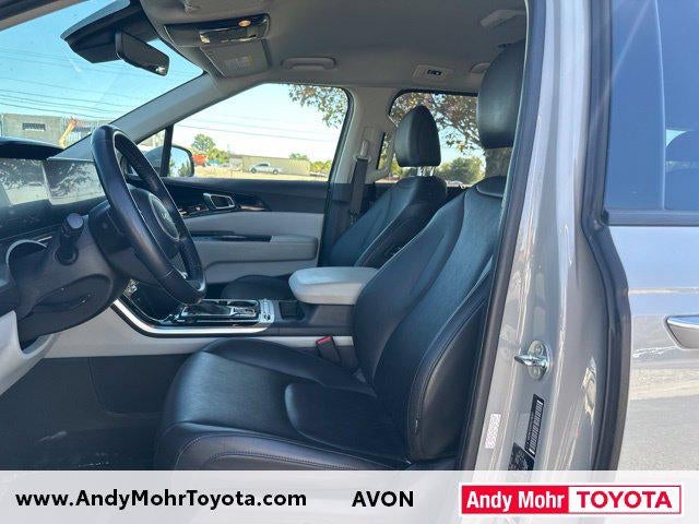 2023 Kia Carnival SX