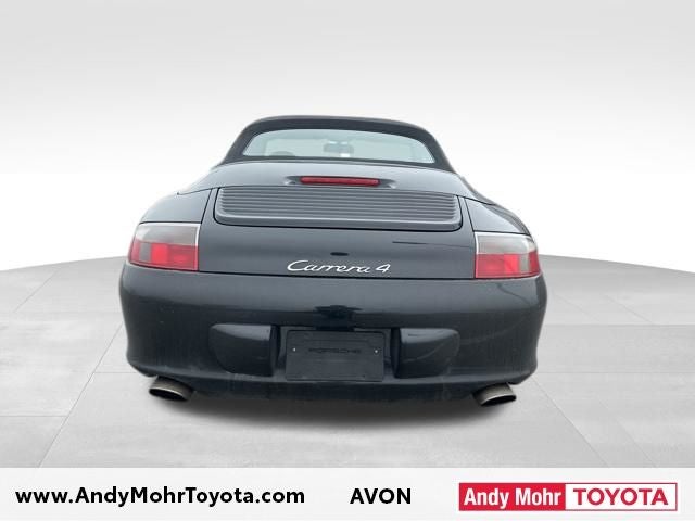 2003 Porsche 911 Carrera 4