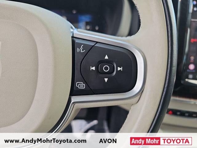 2022 Volvo XC60 B5 Momentum