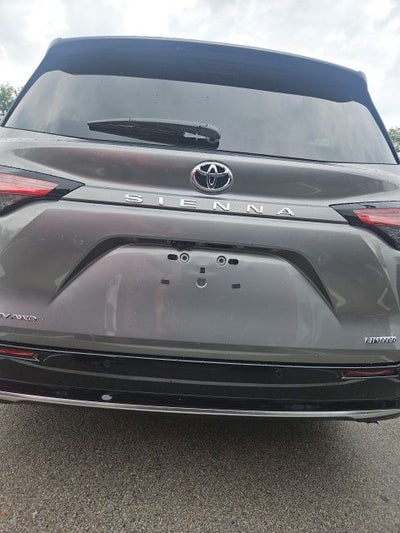 2026 Toyota Sienna Limited