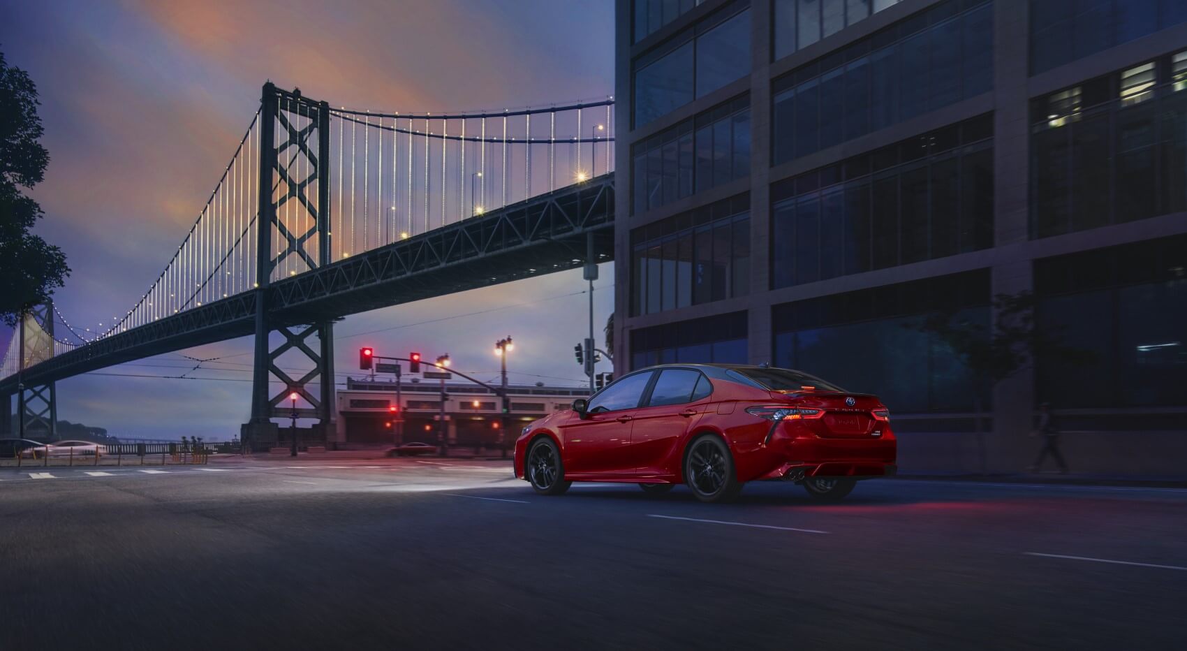 2022 Toyota Camry Hybrid Performance